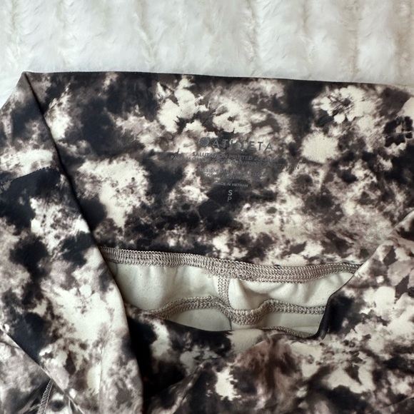 Athleta Salutation Black and White Patterned Joggers Size S - Picture 6 of 8